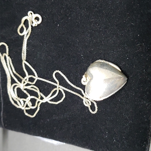 Vintage Amethyst Heart locket - Picture 3 of 3